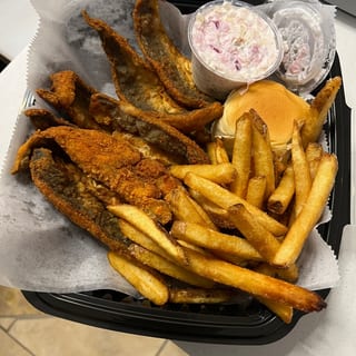 Fried Whiting Fish Platter 1/2 lb